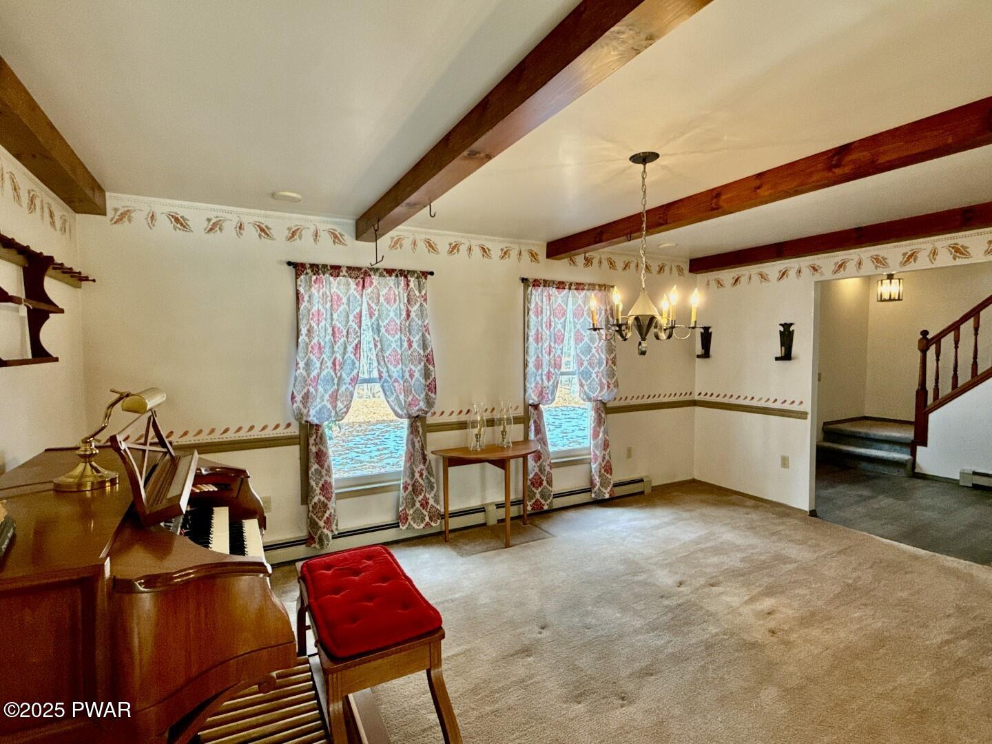 101 Daniels Road Hawley, PA 18428 - Photo 34 of 74 25-living room