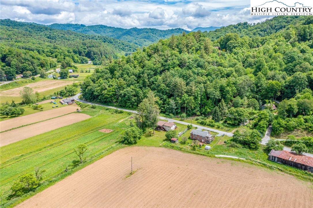 816 Howard Edmisten Road Sugar Grove, NC 28679 - Photo 46 of 49 Gallery Image 46