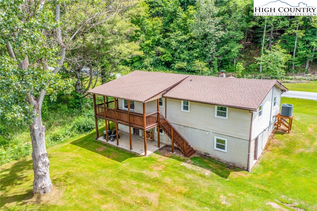816 Howard Edmisten Road Sugar Grove, NC 28679 - Photo 5 of 49 Gallery Image 5