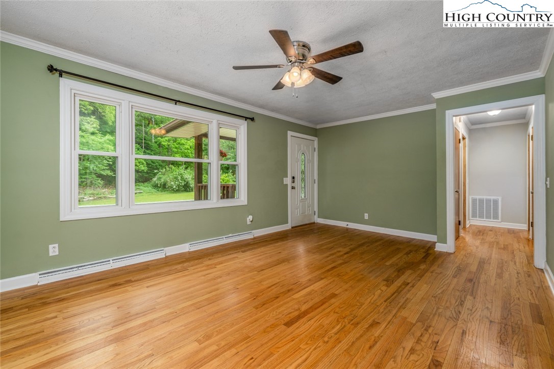 816 Howard Edmisten Road Sugar Grove, NC 28679 - Photo 9 of 49 Gallery Image 9