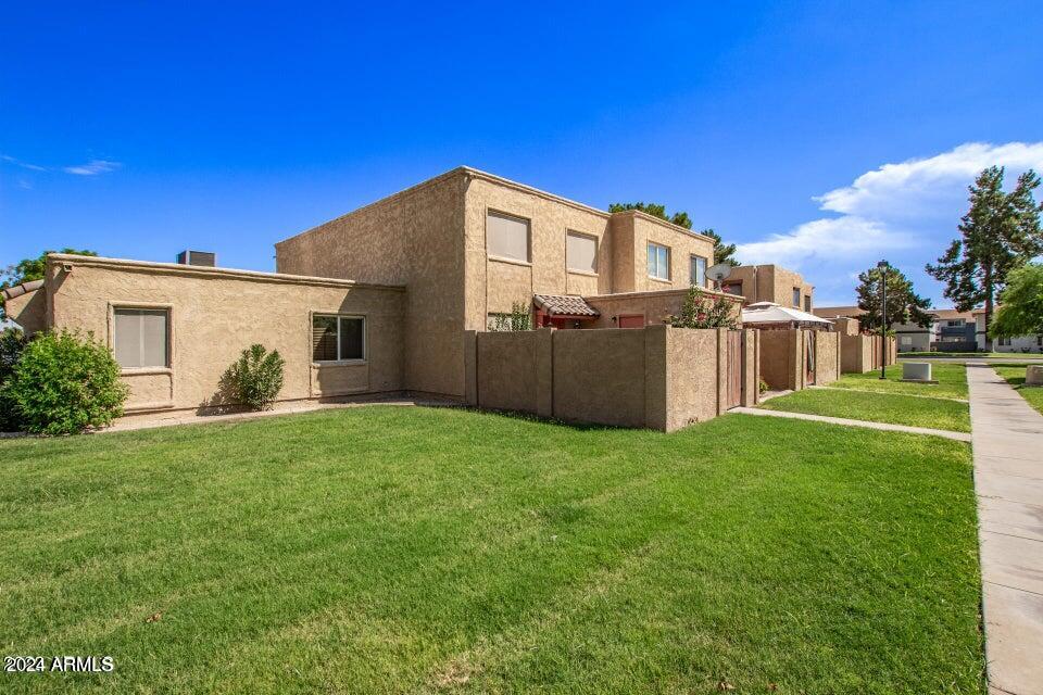 948 South Alma School Road, Unit 85 Mesa, AZ 85210 - Photo 2 of 21 Alma School 2