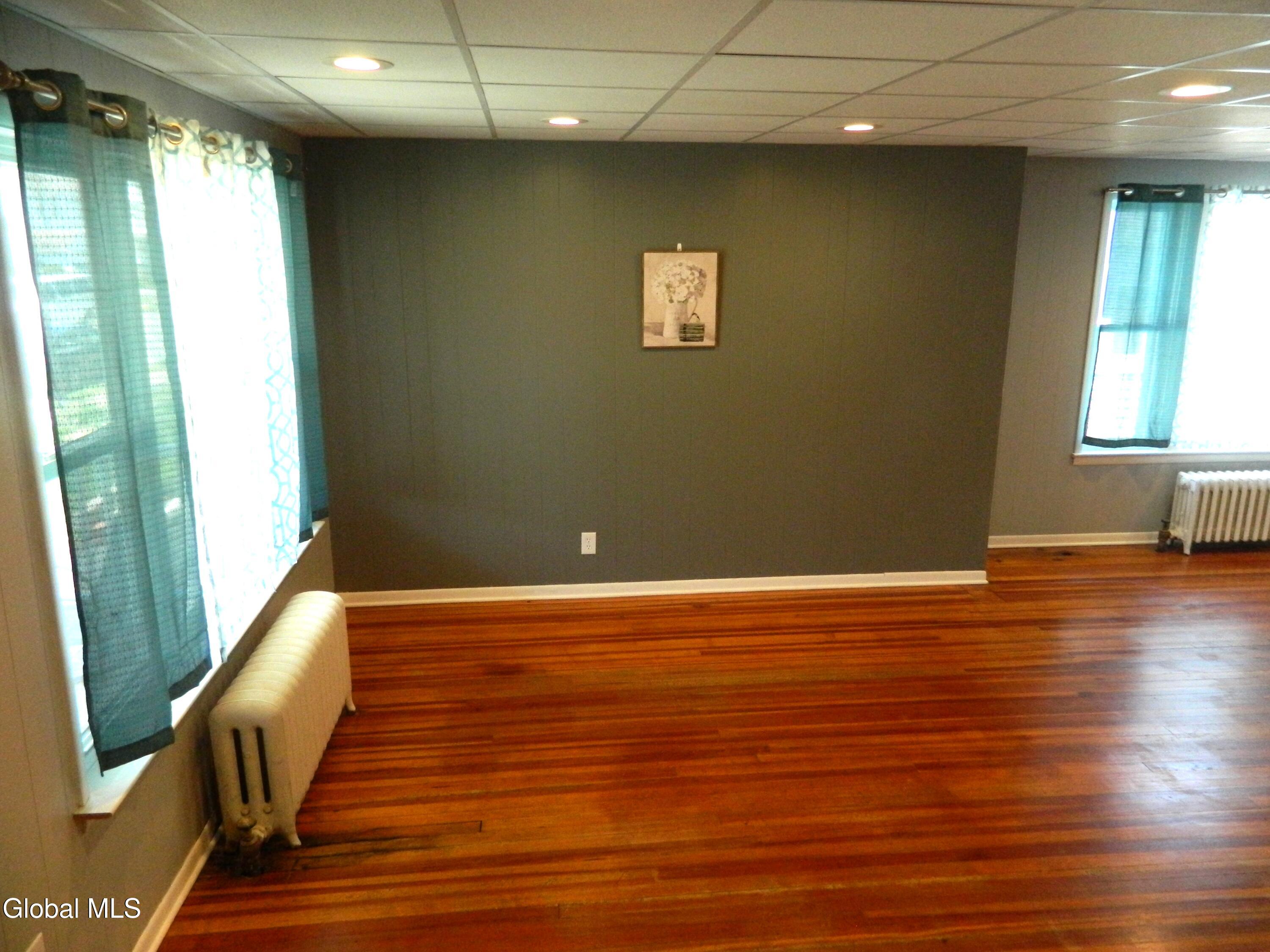 1355 Dewitt Street Schenectady, NY 12303 - Photo 16 of 88 LIVING ROOM AREA