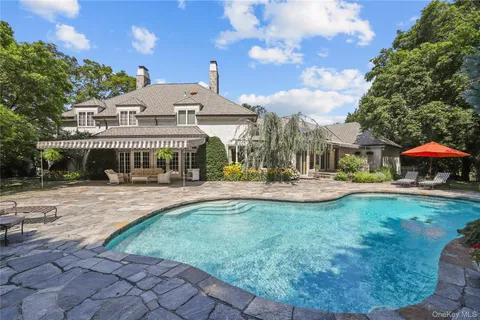 $2,595,000 | 17 Wampus Lakes Drive, Armonk, NY 10504