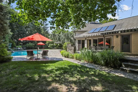 $2,595,000 | 17 Wampus Lakes Drive, Armonk, NY 10504