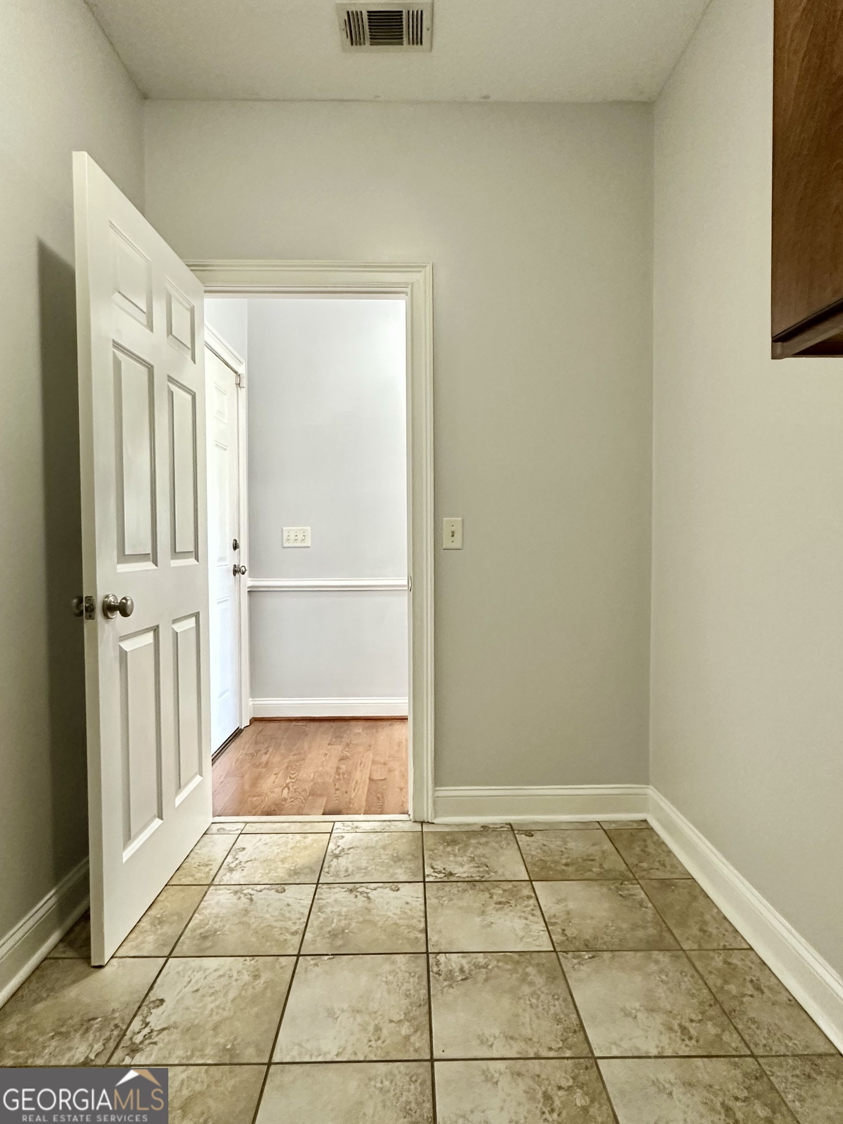26 Alan Lane Tifton, GA 31793 - Photo 20 of 28 a view of an empty room