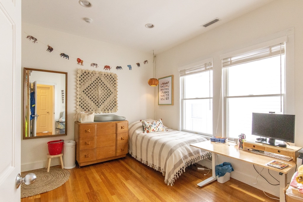 24 Lexington Street, Unit 2 Boston, MA 02129 - Photo 15 of 26