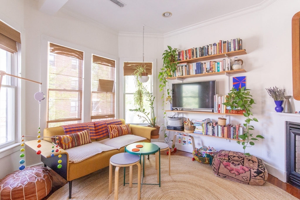 24 Lexington Street, Unit 2 Boston, MA 02129 - Photo 3 of 26