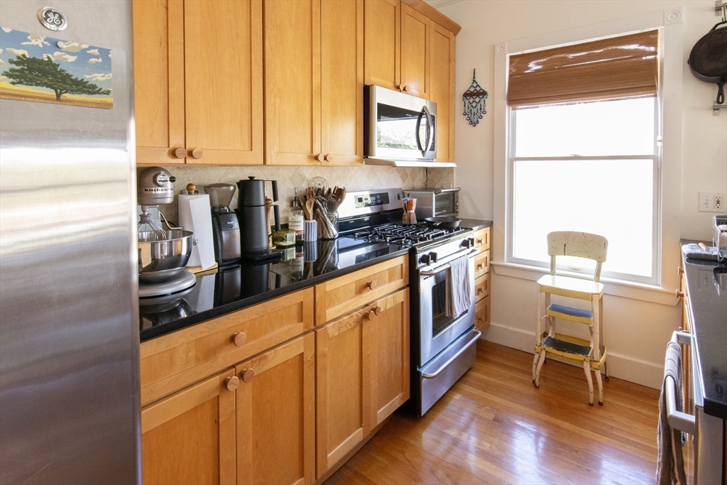 24 Lexington Street, Unit 2 Boston, MA 02129 - Photo 7 of 26