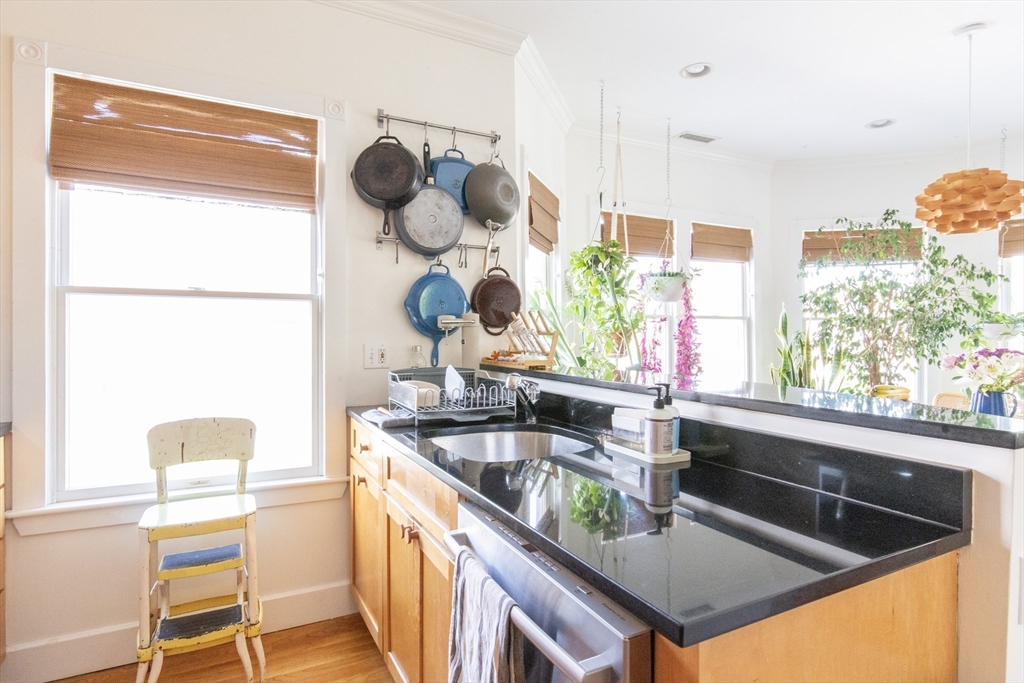 24 Lexington Street, Unit 2 Boston, MA 02129 - Photo 9 of 26