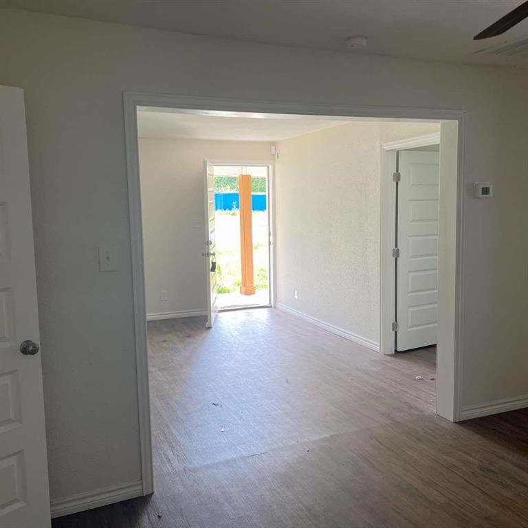 302 South Rusk Street Sherman, TX 75090 - Photo 5 of 11