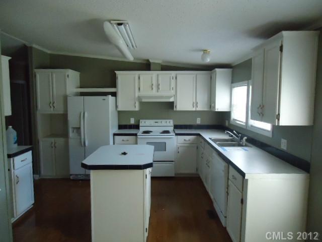 5912 Lewis Road, Unit 1 Gastonia, NC 28052 - Photo 10 of 16 Gallery Image 10