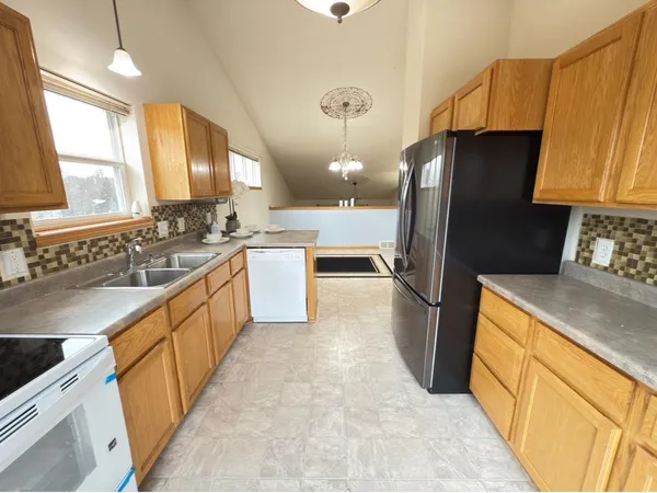$430,000 | 1077 Gas Light, Sun Prairie, WI 53590