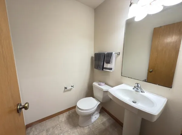 $430,000 | 1077 Gas Light, Sun Prairie, WI 53590