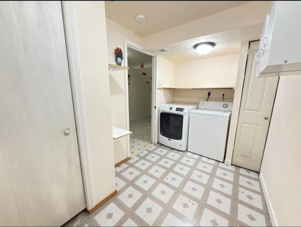 $430,000 | 1077 Gas Light, Sun Prairie, WI 53590
