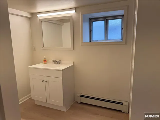 $1,000 | 9 Beaver Avenue, Unit 2, North Arlington, NJ 07031