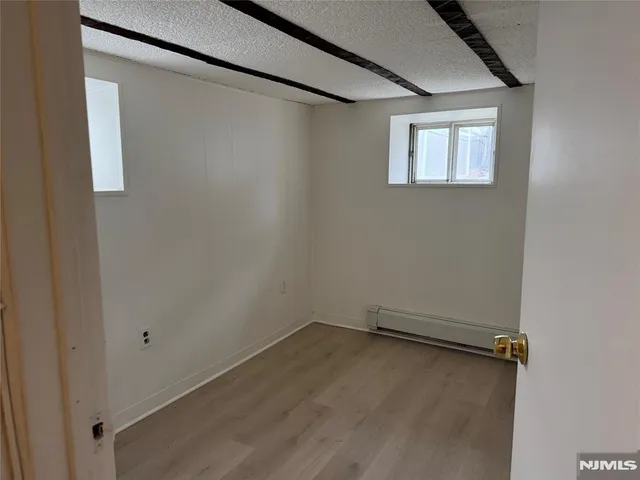 $1,000 | 9 Beaver Avenue, Unit 2, North Arlington, NJ 07031