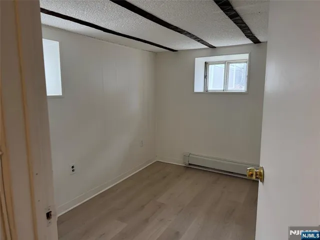 $1,000 | 9 Beaver Avenue, Unit 2, North Arlington, NJ 07031