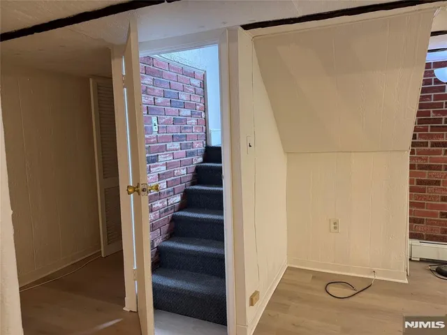 $1,000 | 9 Beaver Avenue, Unit 2, North Arlington, NJ 07031