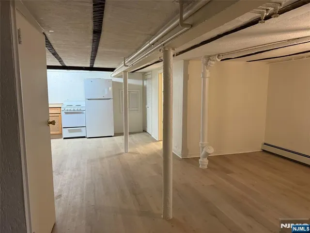 $1,000 | 9 Beaver Avenue, Unit 2, North Arlington, NJ 07031