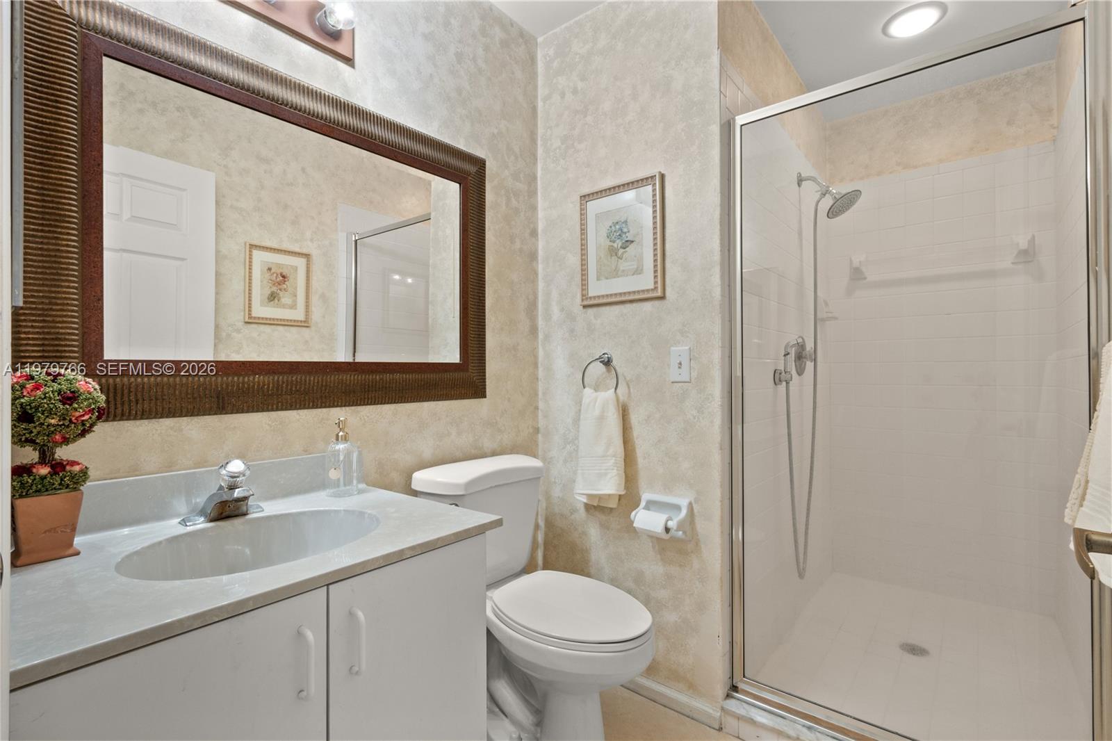 5692 Santiago Circle Boca Raton, FL 33433 - Photo 19 of 42 Gallery Image 19