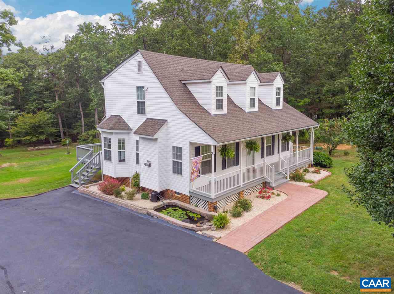 2363 Roundabout Road Louisa, VA 23093 - Photo 3 of 48