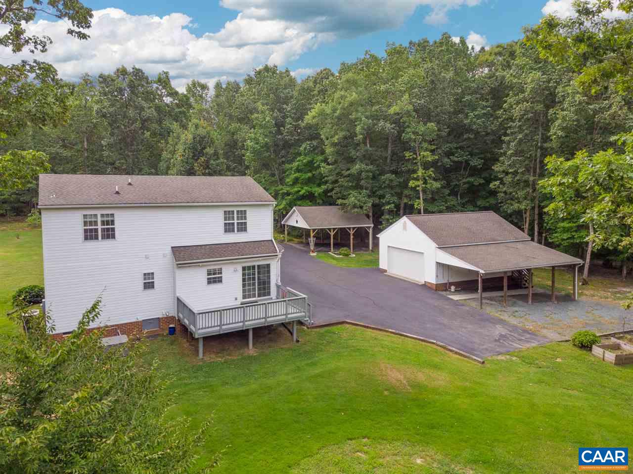 2363 Roundabout Road Louisa, VA 23093 - Photo 10 of 48