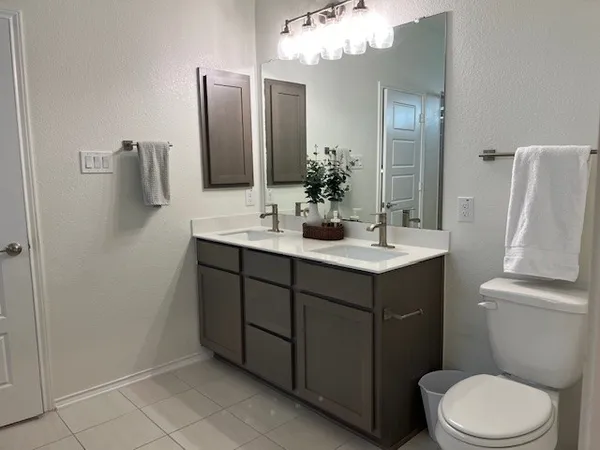 $2,395 | 270 Kat Garnet Drive, Kyle, TX 78640