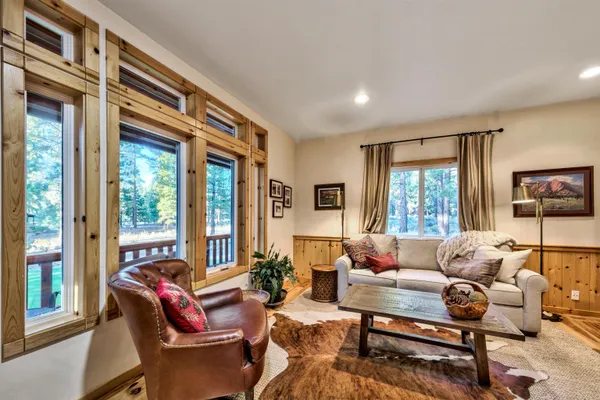 $2,449,000 | 15473 Kent Drive, Truckee, CA 96161