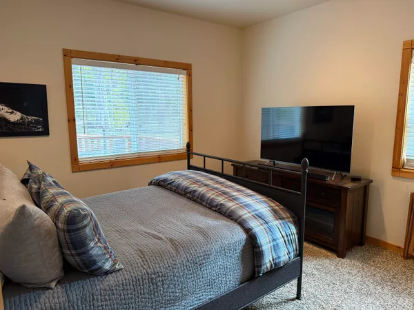 $2,449,000 | 15473 Kent Drive, Truckee, CA 96161