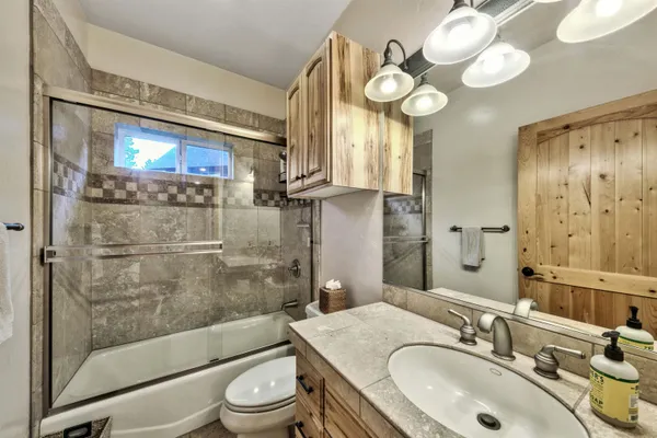 $2,449,000 | 15473 Kent Drive, Truckee, CA 96161