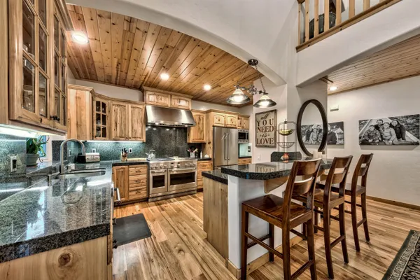 $2,449,000 | 15473 Kent Drive, Truckee, CA 96161