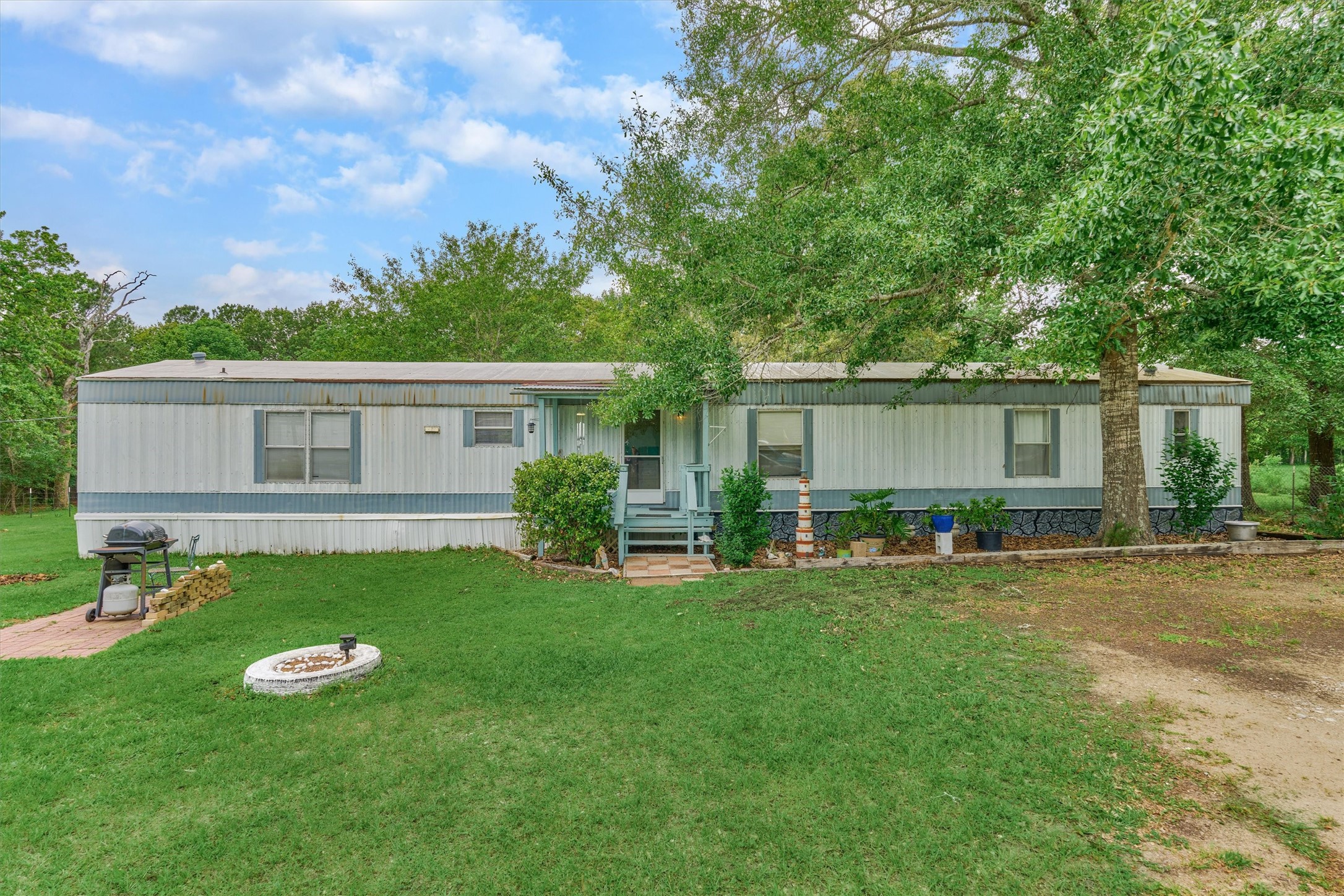88 Piney Point Road Huntsville, TX 77340 - Photo 8 of 46 Mobile Home A