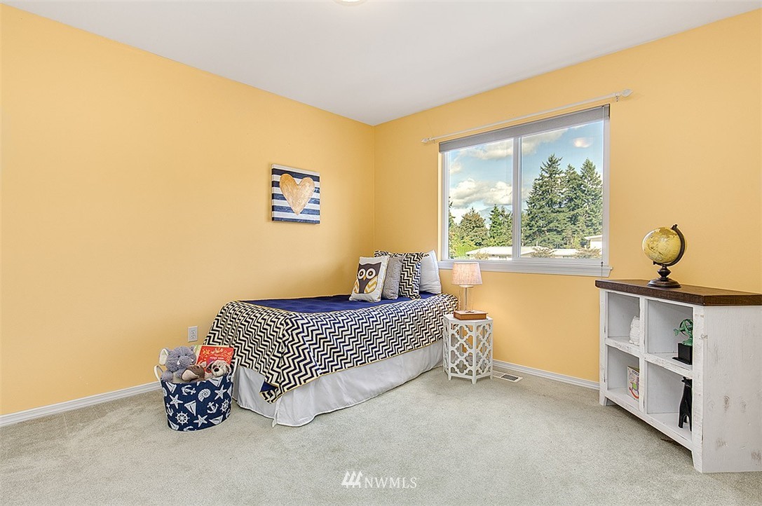 19222 86th Place Northeast Bothell, WA 98011 - Photo 16 of 25 Gallery Image 16