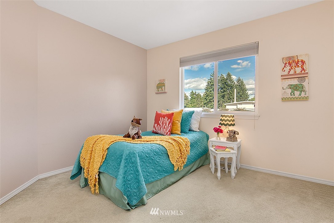 19222 86th Place Northeast Bothell, WA 98011 - Photo 17 of 25 Gallery Image 17