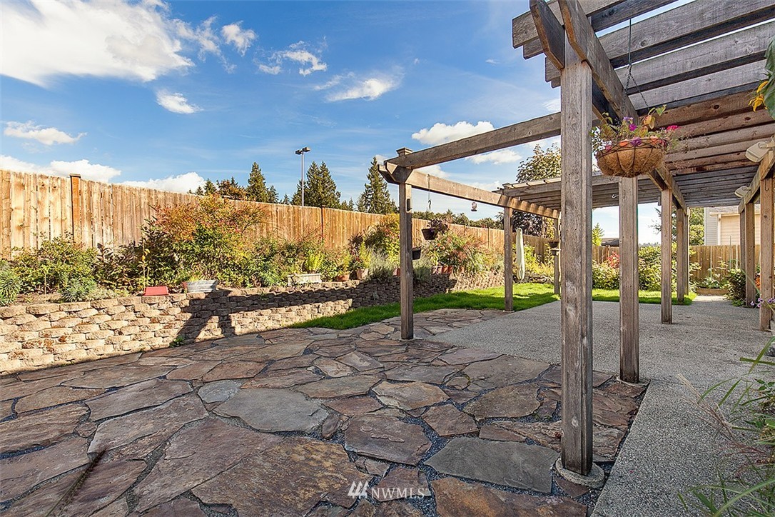 19222 86th Place Northeast Bothell, WA 98011 - Photo 24 of 25 Gallery Image 24
