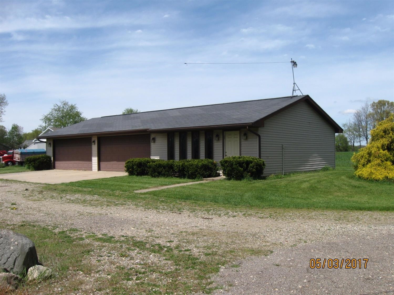 6341 Kennedy Road Munith, MI 49259 - Photo 2 of 10 Photo 2
