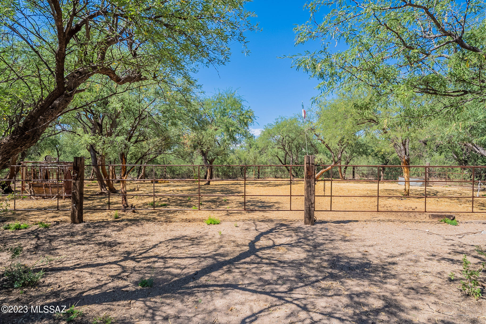 49 Paseo Mexico, Unit 10 Rio Rico, AZ 85648 - Photo 2 of 43