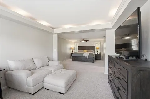 $699,950 | 5475 West 85th Terrace, Prairie Village, KS 66207