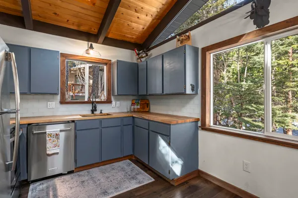$1,055,000 | 651 Country Club Drive, Incline Village, NV 89451