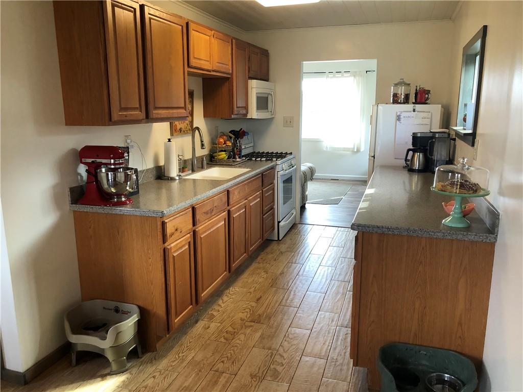 10951 Old Trail Road Irwin, PA 15642 - Photo 6 of 22 Gallery Image 6