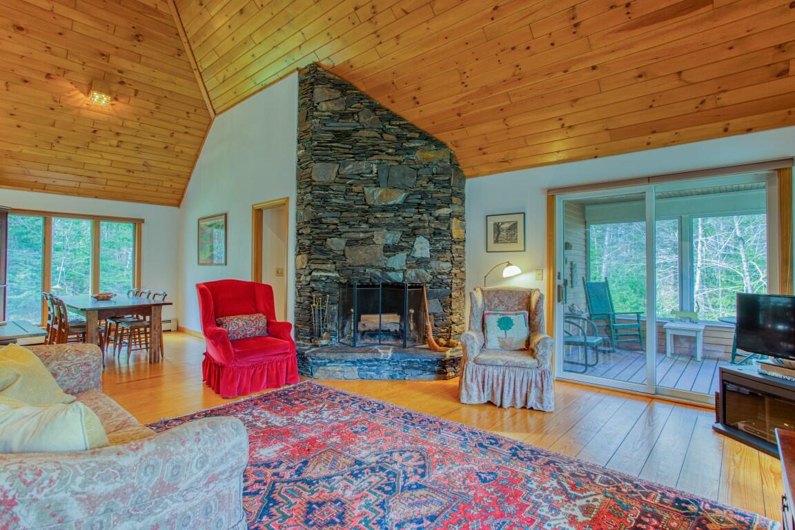 104 Meadow Cove Road East Boothbay, ME 04544 - Photo 9 of 44 7