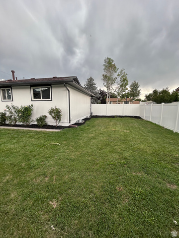 9789 South 285 East Sandy, UT 84070 - Photo 14 of 45