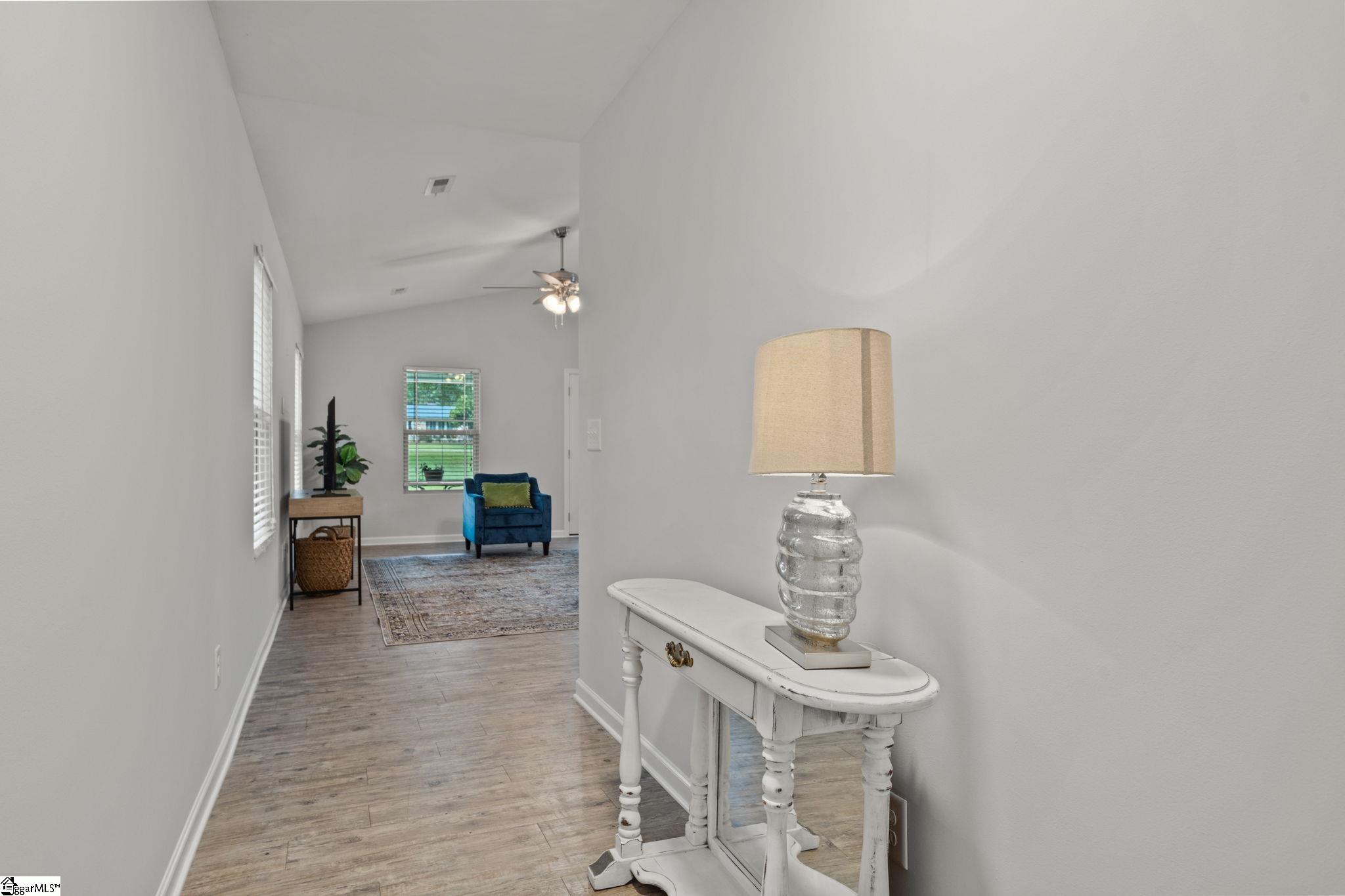 204 Inn Circle Fountain Inn, SC 29644 - Photo 4 of 26