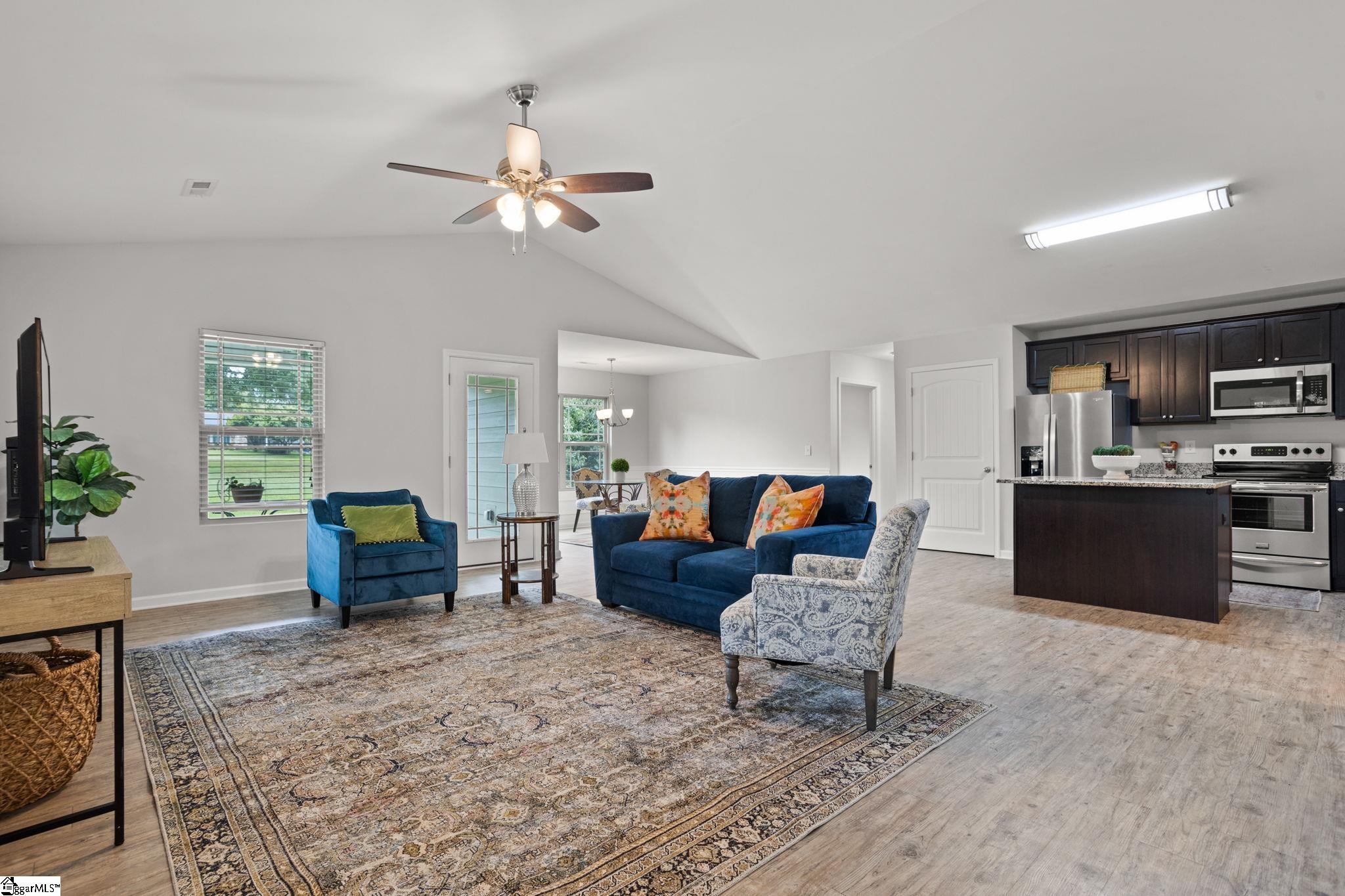 204 Inn Circle Fountain Inn, SC 29644 - Photo 5 of 26