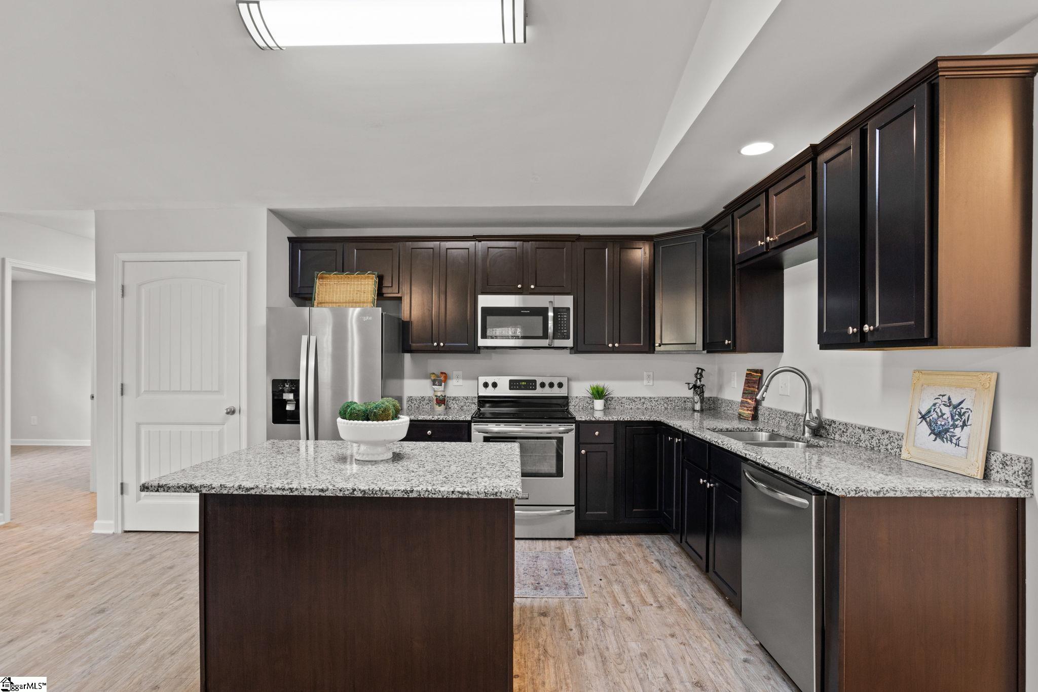 204 Inn Circle Fountain Inn, SC 29644 - Photo 10 of 26