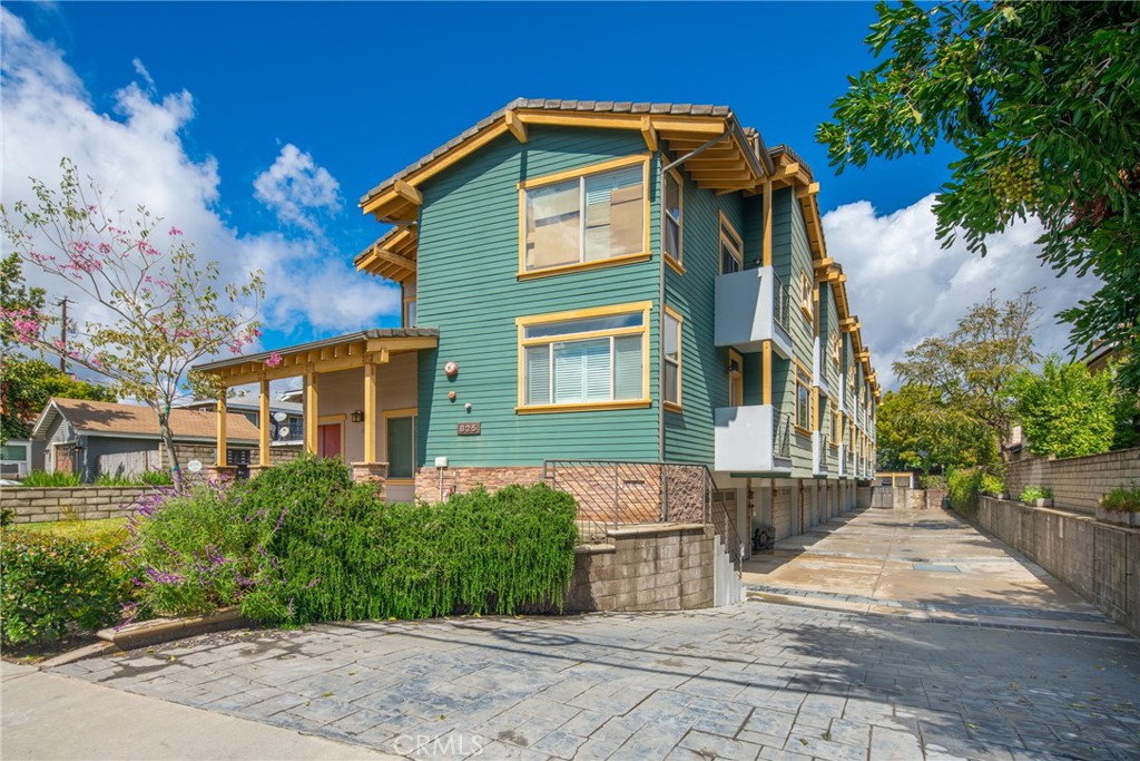 825 West Duarte Road, Unit C Monrovia, CA 91016 - Photo 7 of 22 Gallery Image 7