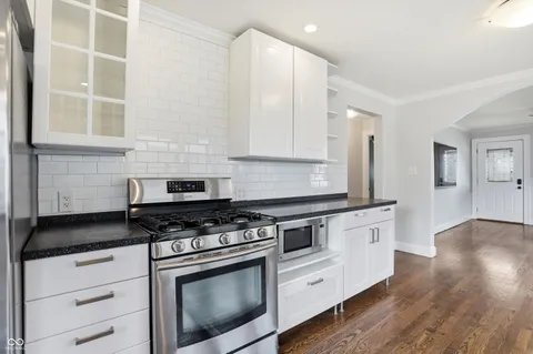 $249,500 | 4949 West 12th Street, Speedway, IN 46224