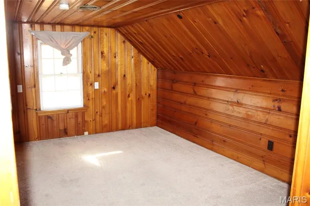 $179,000 | 8910 Shawnee Lane, St. Louis, MO 63114