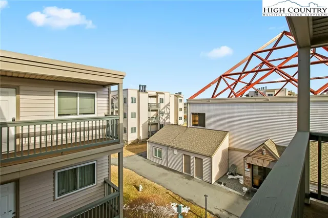 $159,000 | 301 Pinnacle Inn Road, Unit 3301, Beech Mountain, NC 28604