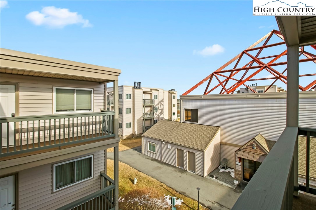 301 Pinnacle Inn Road, Unit 3301 Beech Mountain, NC 28604 - Photo 18 of 18 a view of a house with roof deck